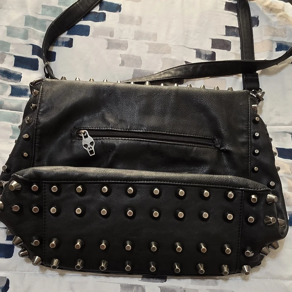 Leather Skull Purse - Picture 3 of 4